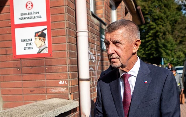 У Чехії домовились про коаліційний уряд за участі Бабіша, SPD та Автомобілістів
