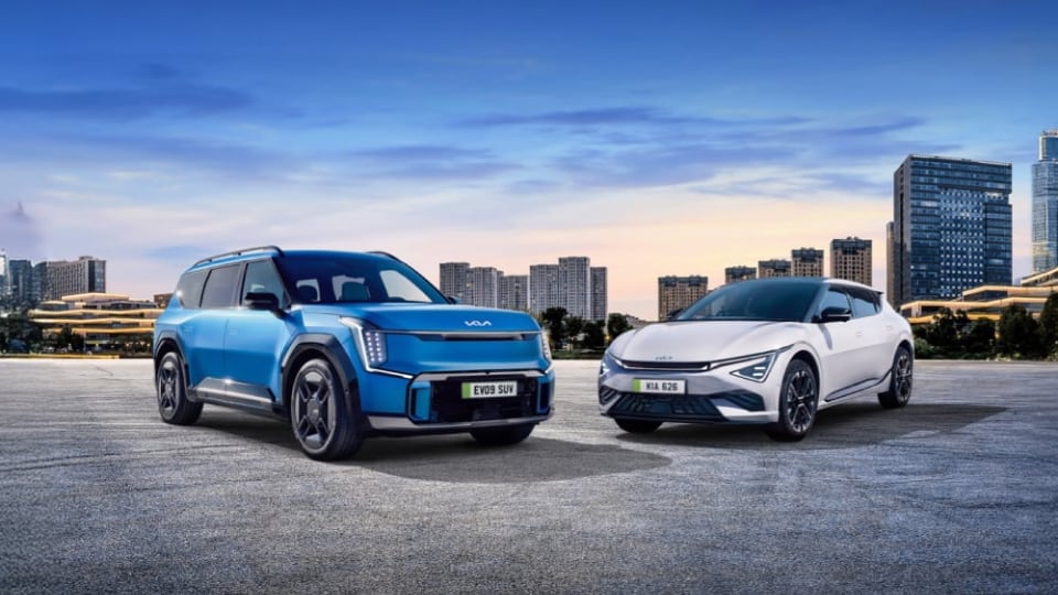 Кінець епохи бензину: коли електромобілі стануть реально дешевшими