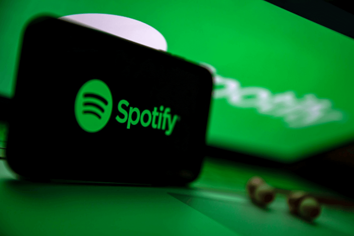 “Смерть Spotify”: музиканти закликають до бойкоту платформи через несправедливі виплати