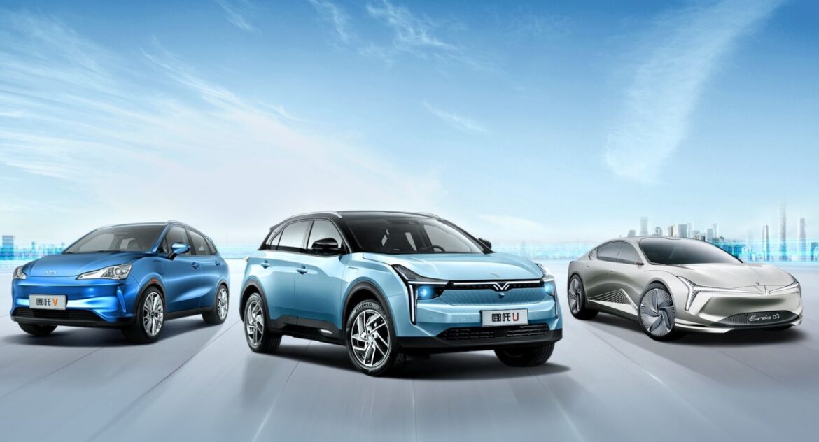 Кінець епохи бензину: коли електромобілі стануть реально дешевшими