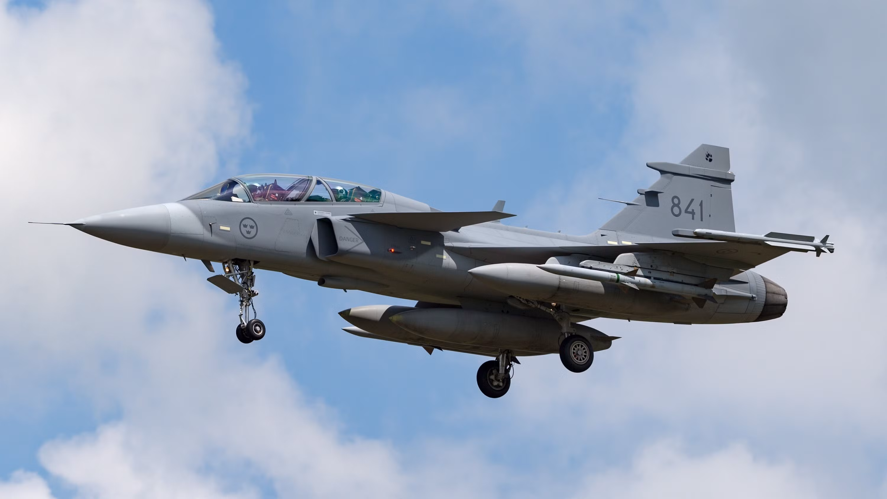 Захід порадив Швеції тимчасово призупинити поставки Gripen в Україну