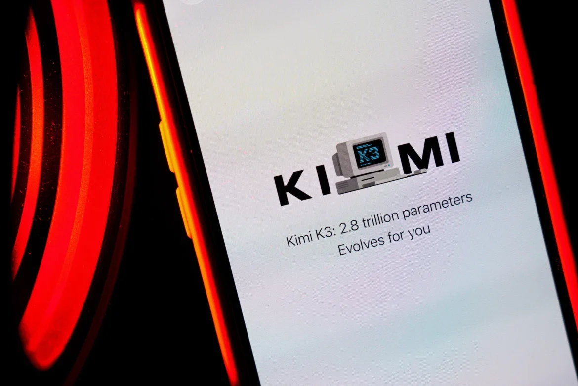Китайська Moonshot AI запустила Kimi K3 із 2,8 трлн параметрів, мультимодальністю та контекстом на мільйон токенів. Розповідаємо про доступ, функції, API, ціни й реакцію компаній США.