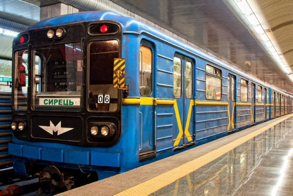 Проїзд у Києві подорожчав до 30 грн: скільки коштують метро, автобус, трамвай і тролейбус у 2026 році